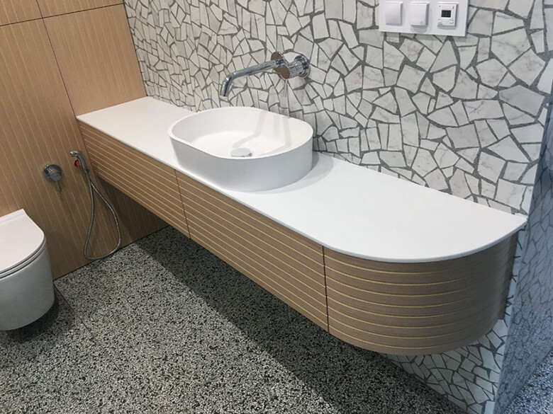 Біла стільниця зі штучного каменю Staron BW010 – фото 2 – Modern Acrylic Stone