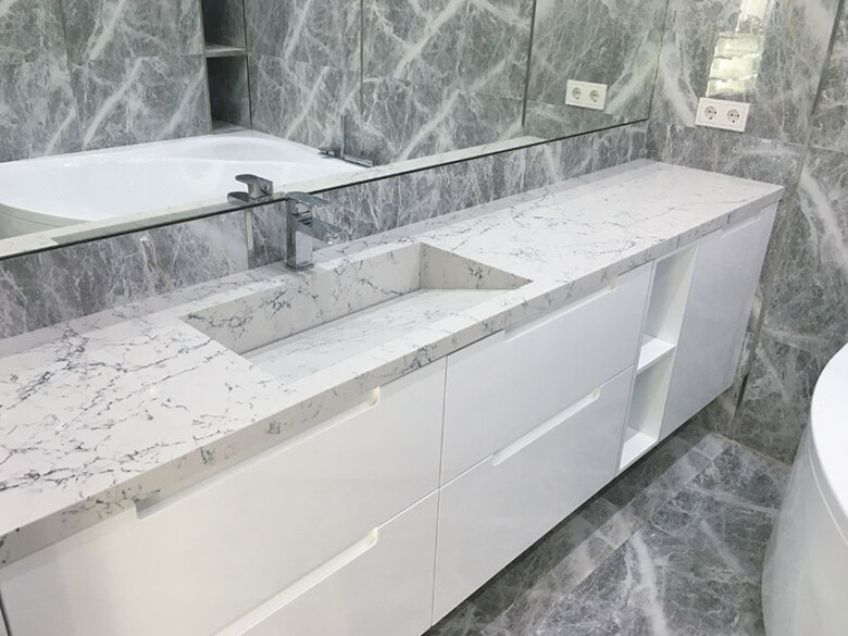 Кварцевая столешница с щелевой мойкой Caesarstone 5143 White Attica – фото 3 – Modern Acrylic Stone
