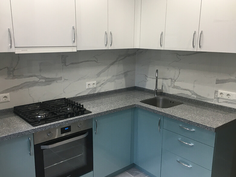 Кутова стільниця зі штучного каменю Staron Sanded Grey SG420 – основне фото – Modern Acrylic Stone