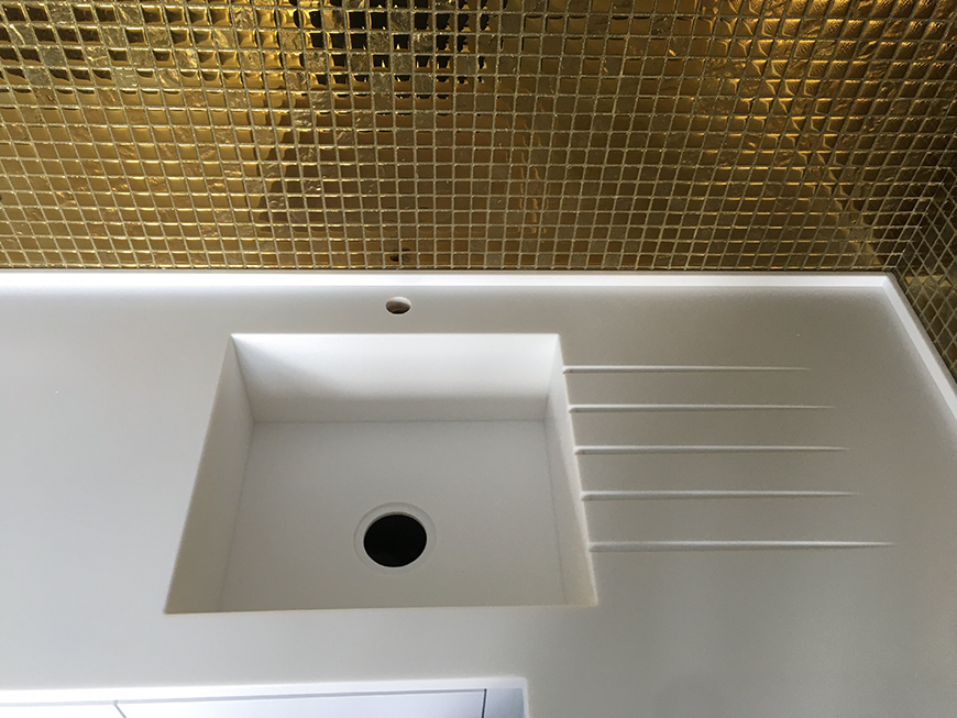 Столешница с литой мойкой из акрилового камня Grandex S-203 Sparkling Sand – фото 3 – Modern Acrylic Stone