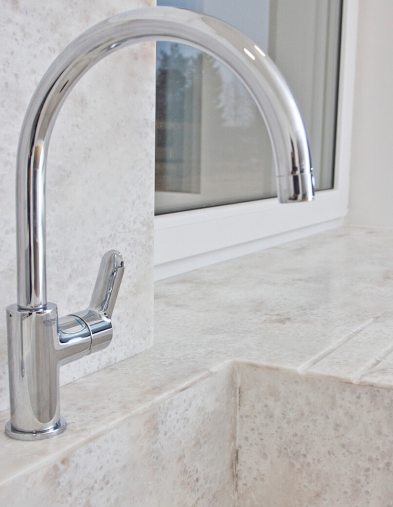Підвіконня з акрилового каменю Corian – Modern Acrylic Stone
