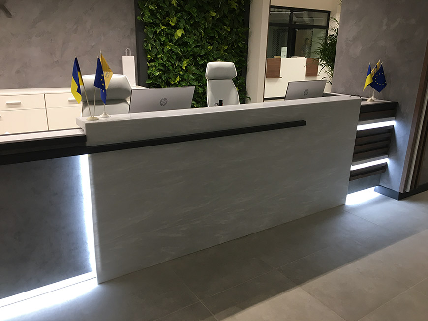 Ресепшн для банка из акрилового камня Grandex M-718 Neptun Trident – фото 1 – Modern Acrylic Stone