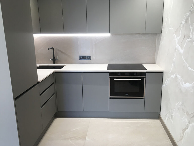 Стільниця з кварцового агломерату Caesarstone 4011 Cloudburst Concrete – основне фото – Modern Acrylic Stone