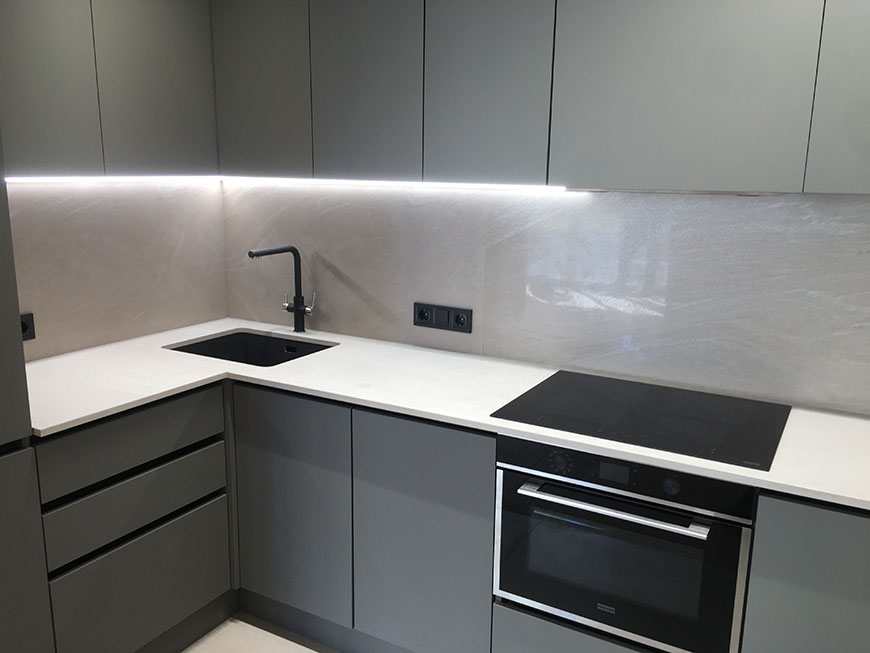 Столешница из кварцевого агломерата Caesarstone 4011 Cloudburst Concrete – фото 3 – Modern Acrylic Stone